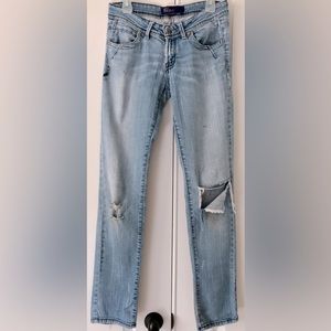 MILEY CYRUS & MAX AZRIA JEANS Distressed SKINNY STRETCH Junior 9/Inseam 32 1/2"